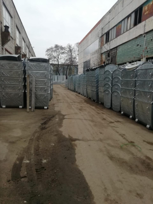 938493290_w640_h640_938493290
